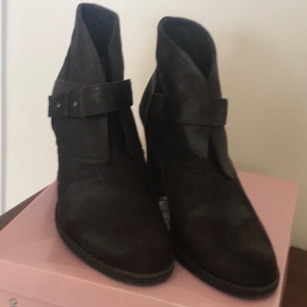 CROWN LOW BOOTIES